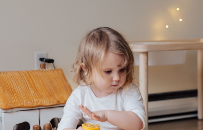 best toys to occupy 2 year old