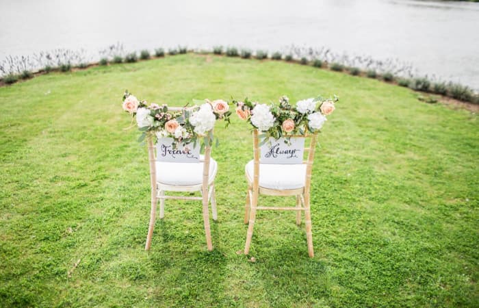 how how to have a small backyard wedding on a budget